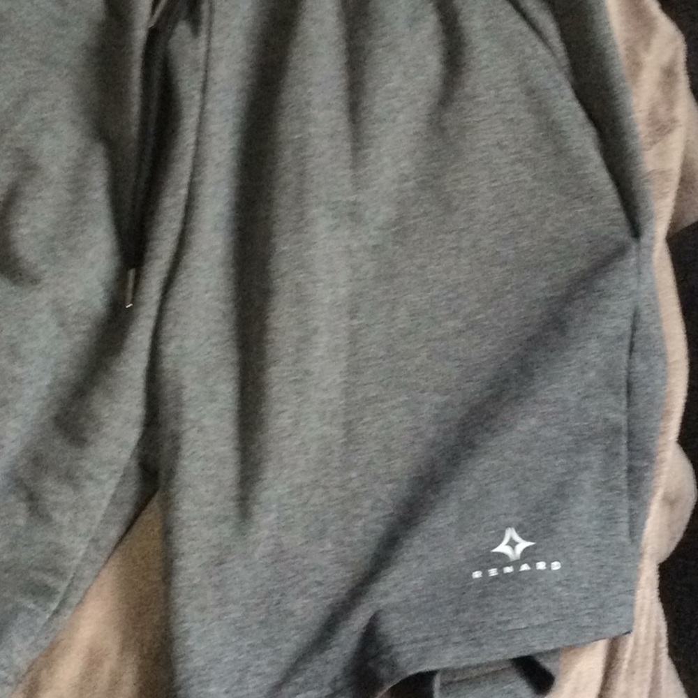 Mens 95% cotton workout shorts Renard with pockets